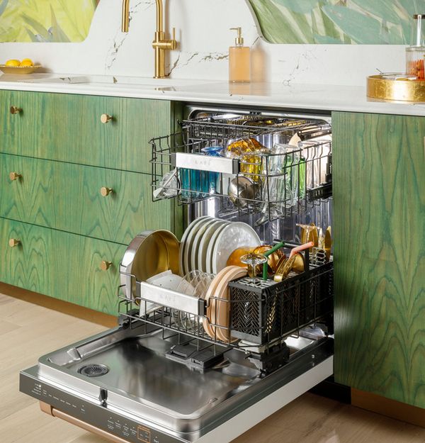 Cafe™ 24" Modern Glass Top Control Built In Dishwasher