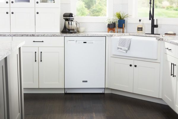 Maytag 24" White Built In Dishwasher
