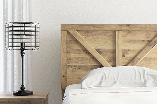 Signature Design by Ashley® Larstin Brown Full Crossbuck Panel Bed-3