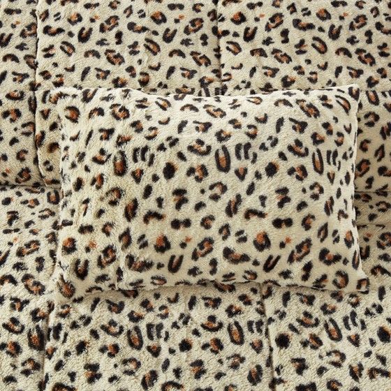 Olliix by Madison Park Zuri Cheetah Full/Queen Faux Fur Comforter Set-3