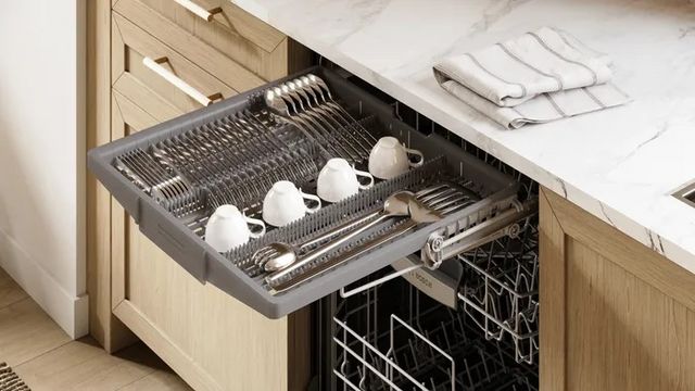 Bosch 800 Series 24" Custom Panel Top Control Built In Dishwasher-6