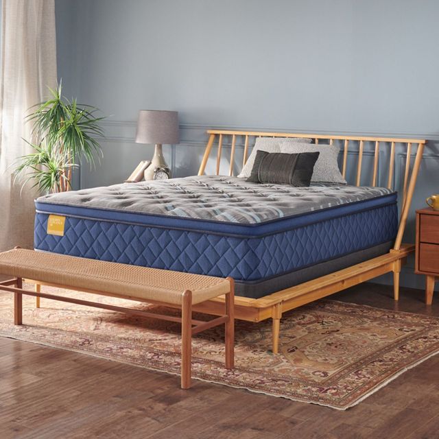 Sealy® Golden Elegance Featherton 14" Innerspring Soft Euro Top Queen Mattress-2