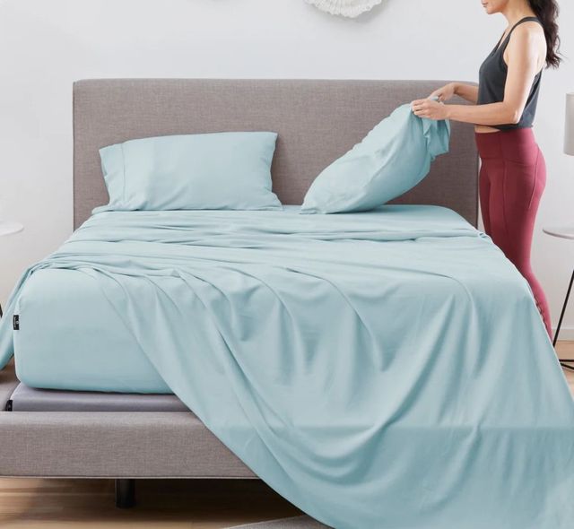 BEDGEAR® Hyper-Linen™ Performance® 4-Piece Misty Blue Queen Sheet Set-1