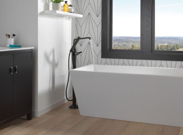 Delta Tetra® Matte Black Single Handle LHP Floor Mount Tub Filler Trim-2