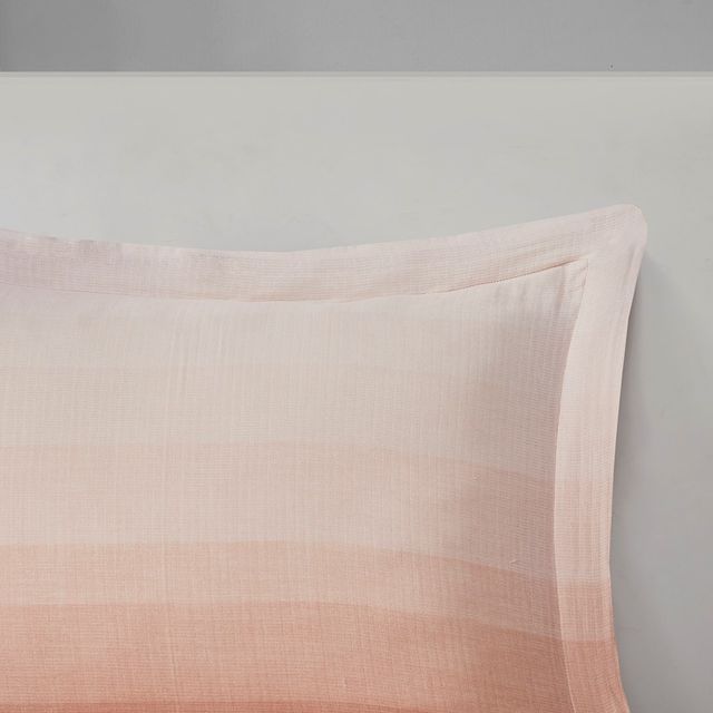 Olliix by Urban Habitat Maren 5 Pieces Ombre Blush King/California King Printed Cotton Gauze Comforter Set-3
