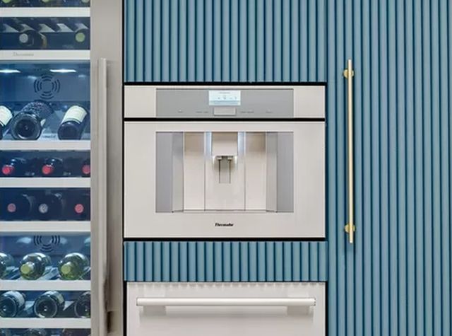 OUT OF BOX Thermador® 24" Stainless Steel Built in Coffee Machine-3