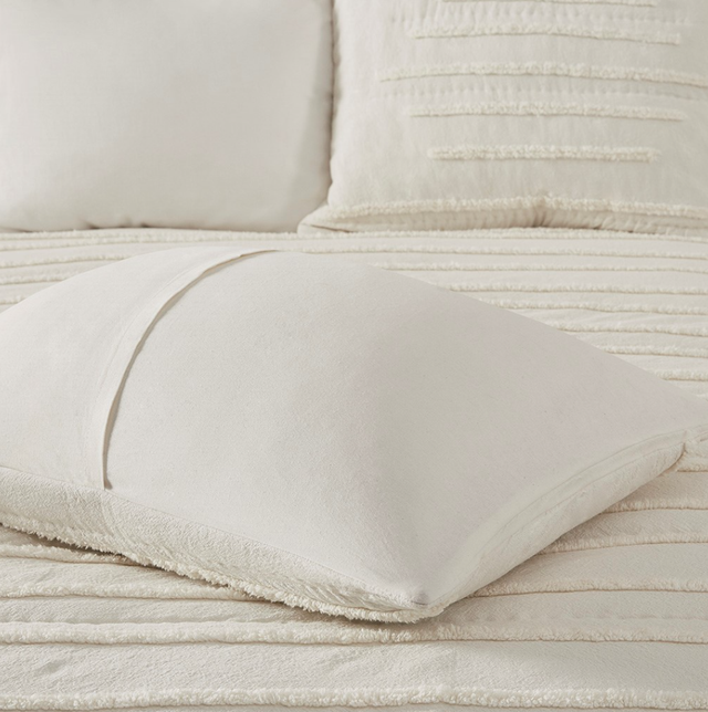 Olliix by Urban Habitat Mercer 3 Piece Ivory Full/Queen Cotton Chenille Coverlet Set-3