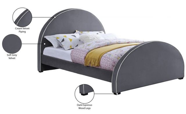 Meridian Furniture Brody Grey King Bed-2