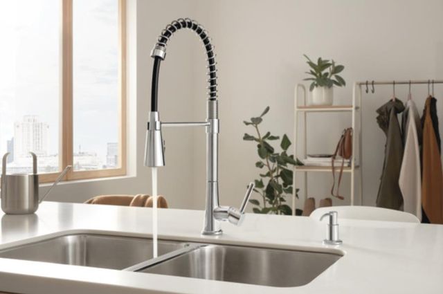 Peerless Precept® Chrome Single Handle Commercial Style Kitchen Faucet-3