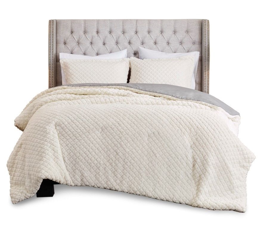 Olliix by Madison Park Adler Ivory and Grey Reversible Textured Sherpa ...