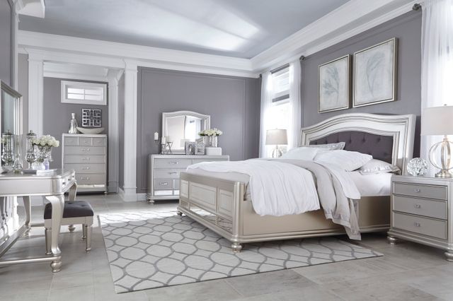 Signature Design by Ashley® Coralayne Silver King Panel Bed-3