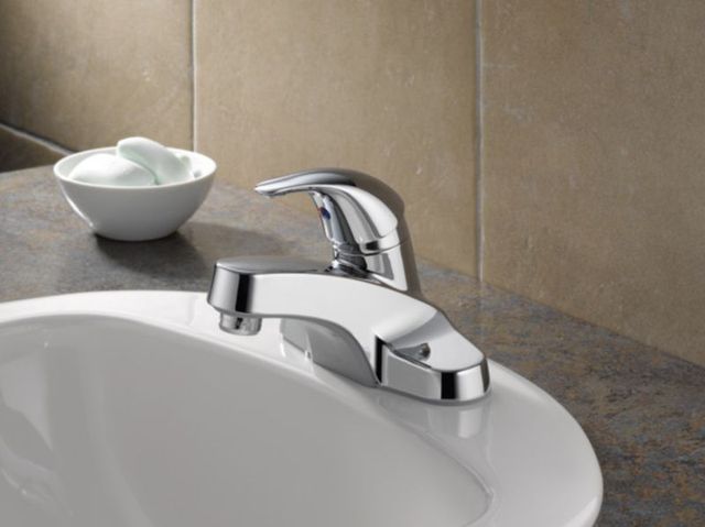 Peerless Core Chrome Single Top Handle Lavatory Faucet-1