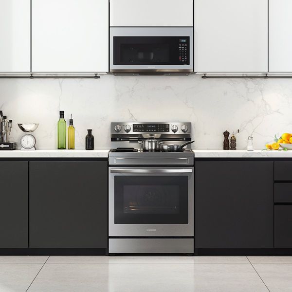 Samsung 30" Fingerprint Resistant Stainless Steel Smart Freestanding Electric Range