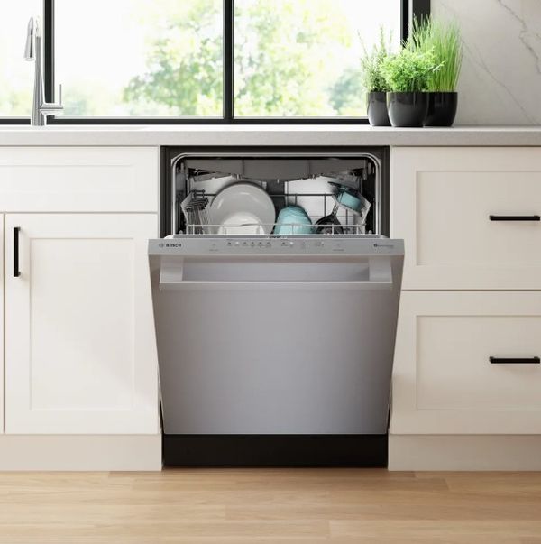 Bosch 500 Series 24" Stainless Steel Top Control Built In Dishwasher