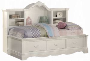 Click to view more images of the product.