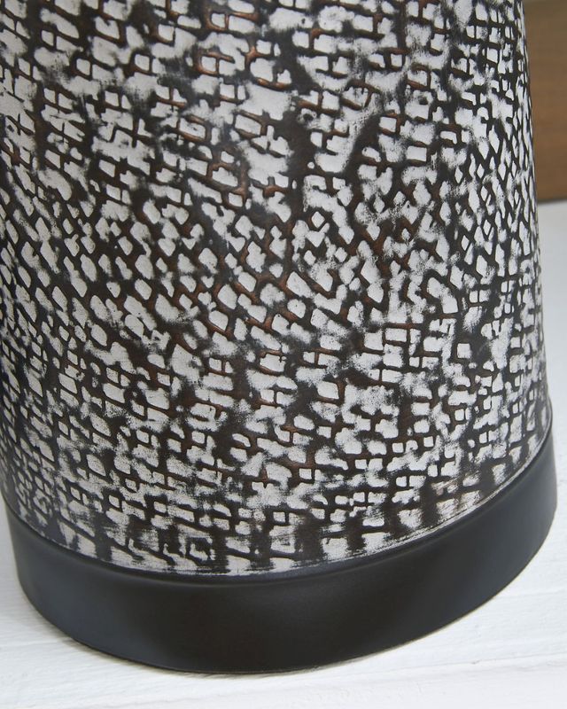 Signature Design by Ashley® Lanson Antique Gold Table Lamp-2
