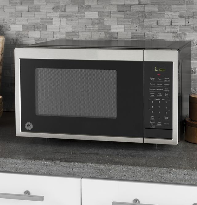 GE® 0.9 Cu. Ft. Stainless Steel Countertop Microwave-4