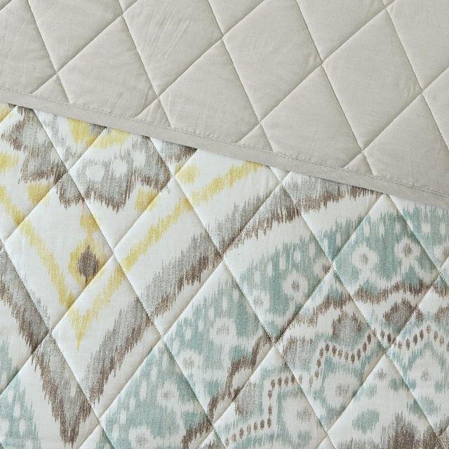 Olliix by Urban Habitat 7 Piece Yellow Full/Queen Matti Cotton Reversible Coverlet Set-4
