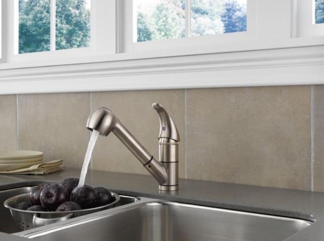Peerless Core Stainless Kitchen Pull-Out Faucet-1