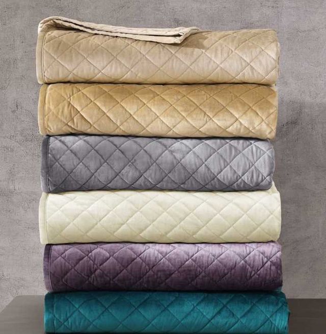 HiEnd Accents Velvet Diamond 3-Piece Oatmeal King Bedding Bundle-2
