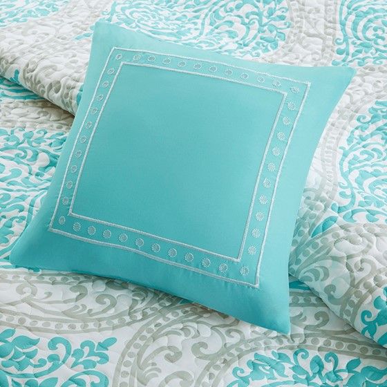 Olliix by Intelligent Design Senna Aqua Full/Queen Reversible Coverlet Set-4
