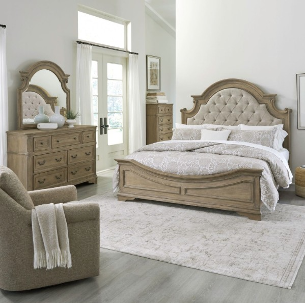 Liberty Furniture Magnolia Manor 4-Piece Weathered Bisque Queen Bedroom Set