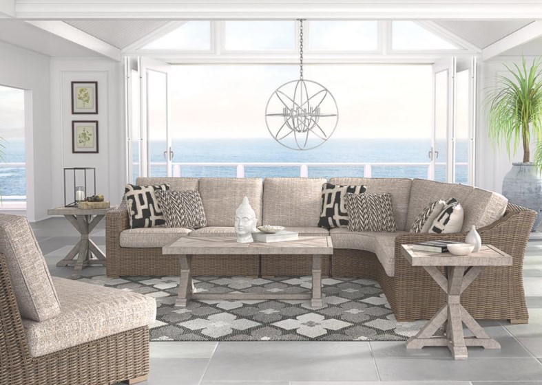 Signature Design by Ashley® Beachcroft 5 Piece Outdoor