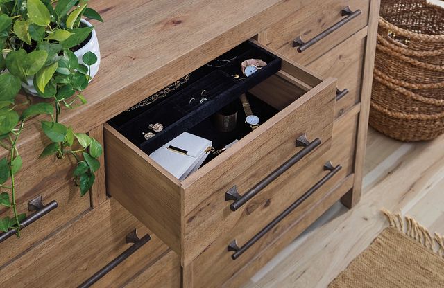 Hooker® Furniture Vineyard Row Sonoma 7-Drawer Dresser-4
