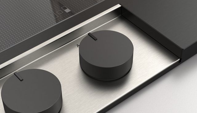 Fulgor Milano® Evano 700 Series 36” Black Anodized Induction Cooktop-4