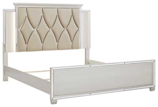 Signature Design by Ashley® Lindenfield Silver California King Panel Bed-0