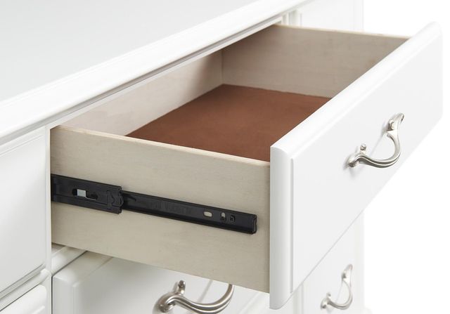 Martin Svensson Kelly White Chest-2