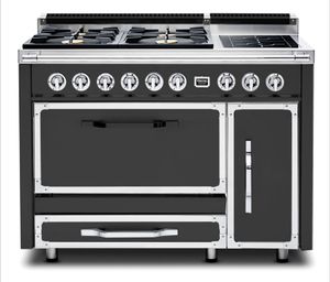 front view of the Viking® Tuscany 48" Cast Black Dual Fuel Freestanding Dual Fuel Natural Gas Range