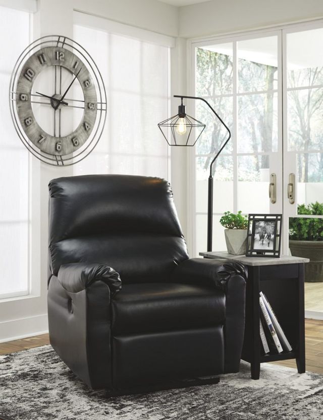 Signature Design by Ashley® Makeika Black Metal Floor Lamp-3