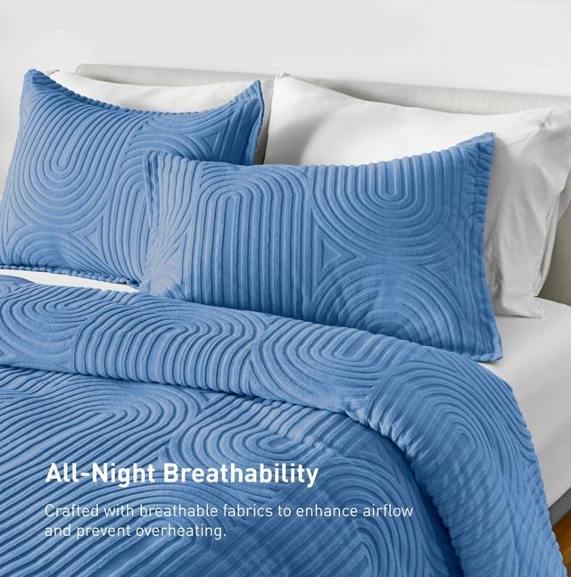 BEDGEAR® Performance® 3-Piece Racetrack/Stonewash Blue Moisture-Wicking King Duvet and Sham Set-3