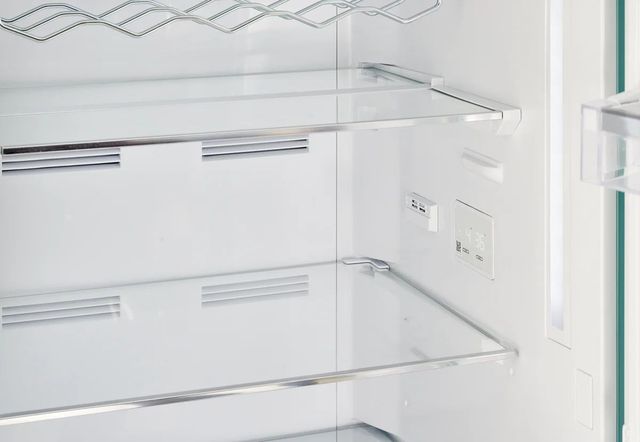 Unique® Appliances Classic Retro 24" 11.7 Cu. Ft. Ocean Mist Turquoise Counter Depth Bottom Freezer Refrigerator-3