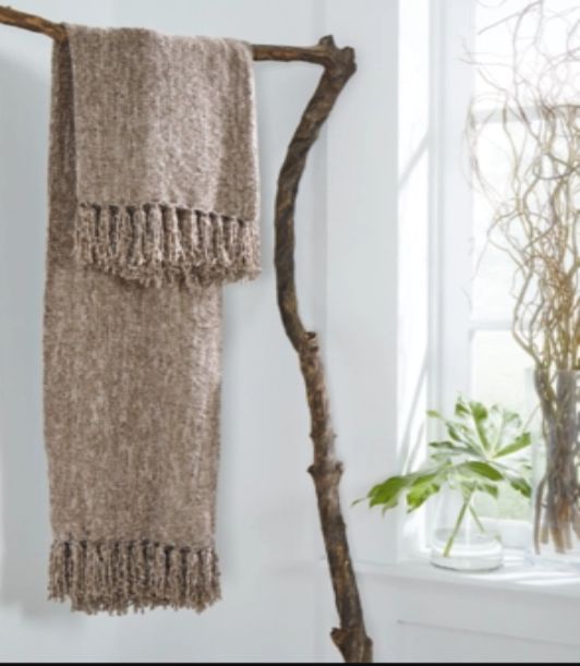 Signature Design by Ashley® Tamish Taupe Throw -2