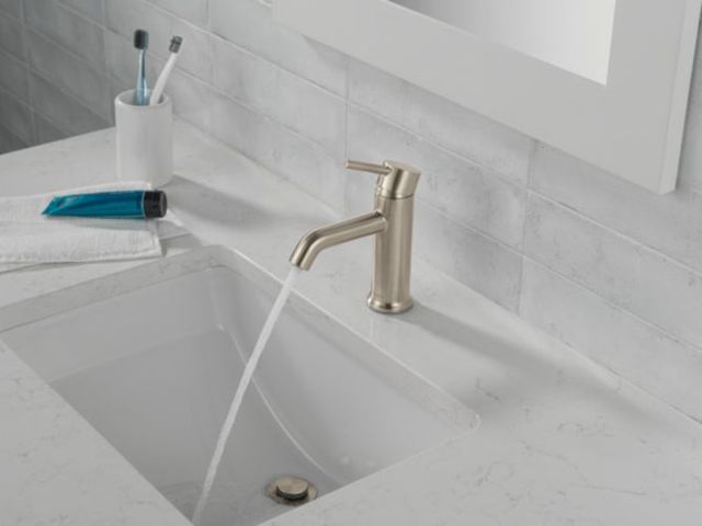 Peerless Precept® Brushed Nickel Single Handle Lavatory Faucet-2
