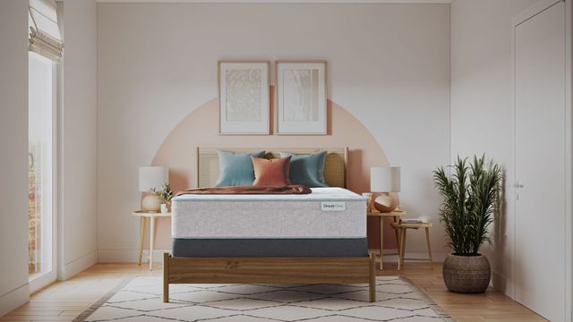 Queen vs King Mattress in a bedroom Queen vs King Mattress in a bedroom
