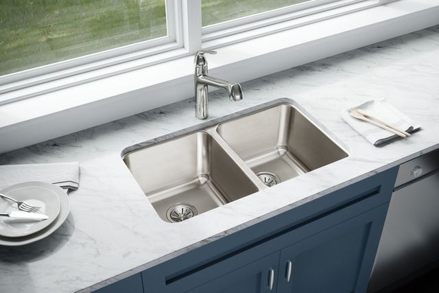 Elkay Lustertone® Classic Lustrous Satin 31" x 19" Equal Double Bowl Undermount Sink-2