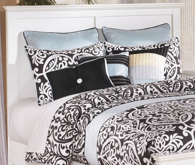 Signature Design by Ashley® Bostwick Shoals 2-Piece White Queen/Full Panel Headboard Set-2