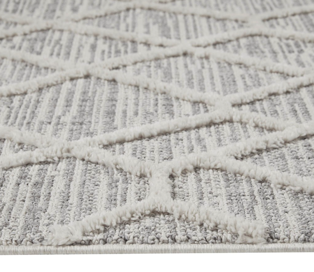 Olliix by Madison Park Ashley Cream/Gray 8 x 10' Terni Pebble Indoor Area Rug-1