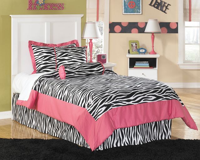 Signature Design by Ashley® Bostwick Shoals White Full Panel Headboard-1