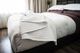 Couverture double 100% microfibre matelassée blanche Zenima®-0