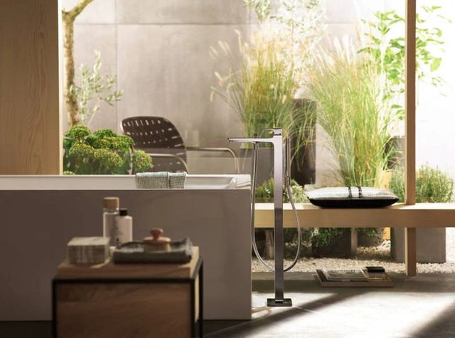 Hansgrohe Metropol Brushed Nickel Freestanding Tub Filler Trim with Lever Handle and Handshower-1