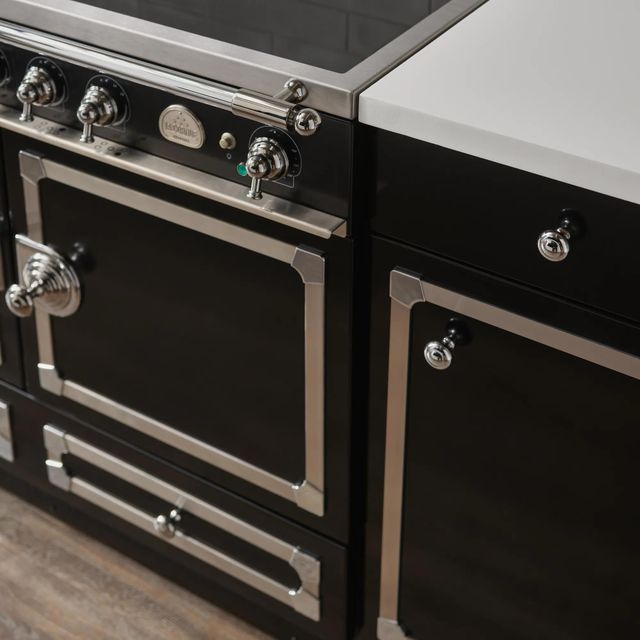 La Cornue CornuFé 110 43" Gloss Black Pro Style Induction Range-4