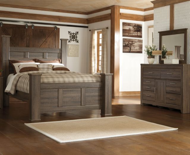 Juararo 6 Piece Queen Poster Bedroom - Dark Brown