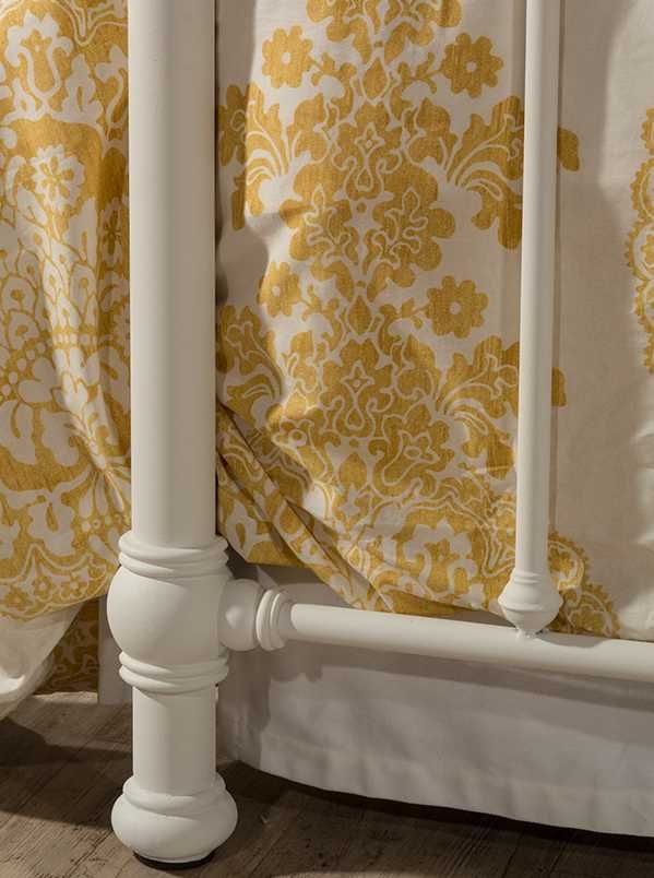 HH2 Home Kirkland Soft White Queen Metal Bed-1