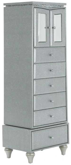 Click to view more images of the product.