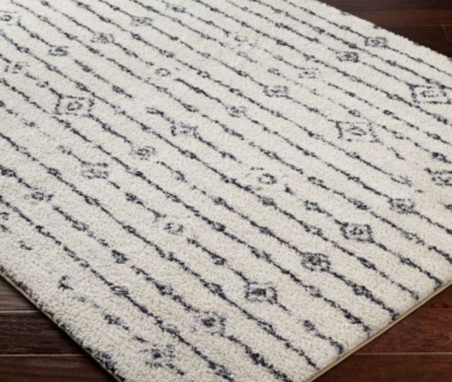 Surya Lykke White 4'x6' Area Rug-2