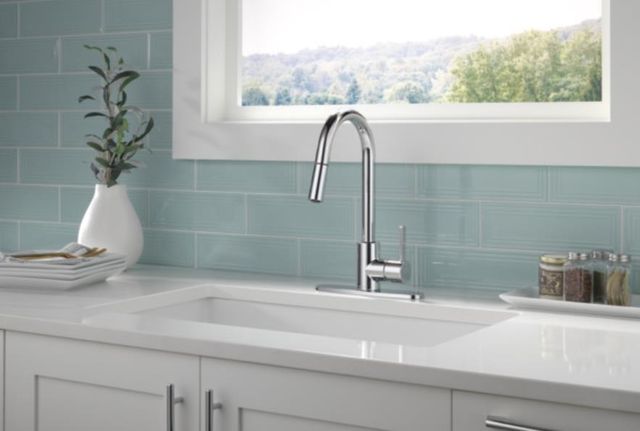 Peerless Precept® Chrome Single Handle Pull-Down Kitchen Faucet-1